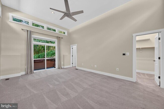 Building Photo - 4039 8th St S