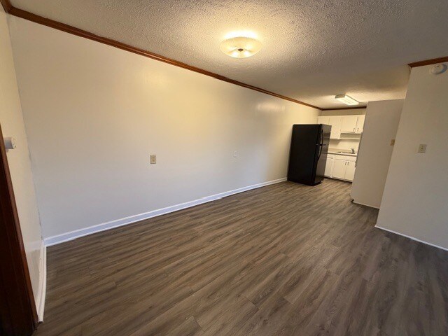 Building Photo - 239 W Stadium Dr