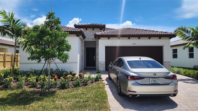 Building Photo - 2965 SE 23rd Ave