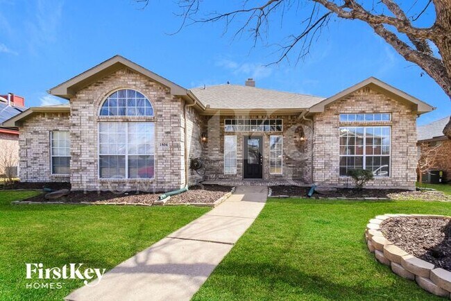 Primary Photo - 2804 Pinnacle Dr
