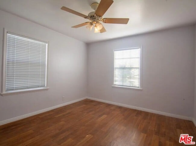 Building Photo - 5913 Overhill Dr