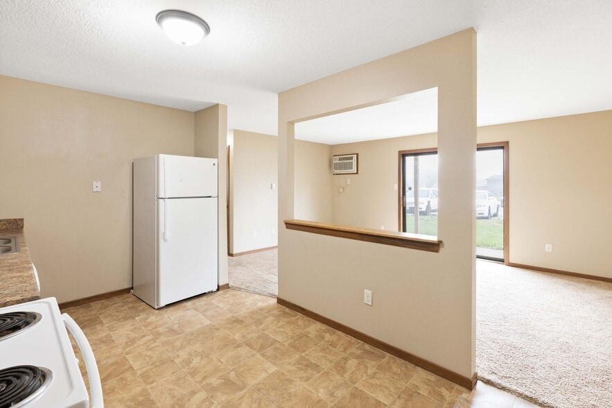 Interior Photo - Ivy II