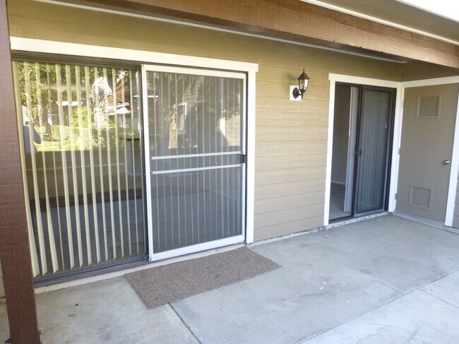 Building Photo - 6096 Terrace Ln