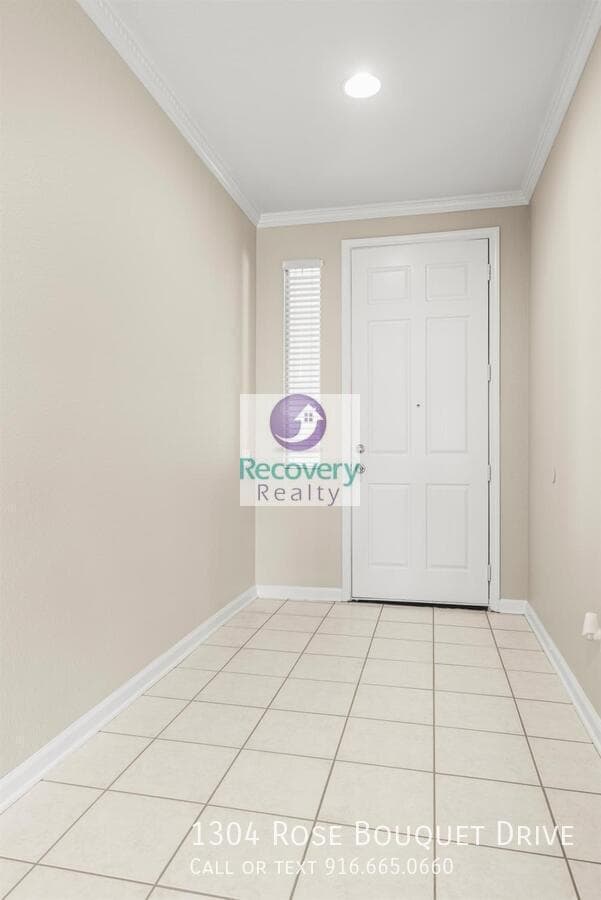 Building Photo - 1304 Rose Bouquet Dr