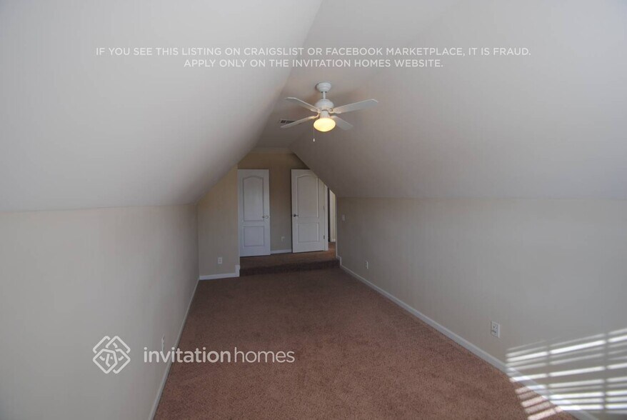 Building Photo - 13301 Eastfield Village Ln