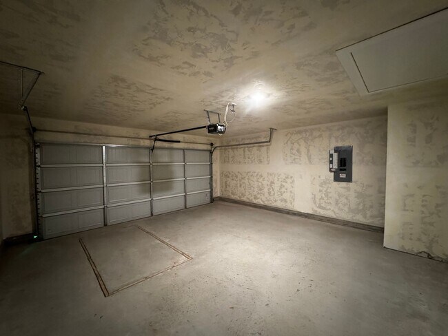 Building Photo - BRAND NEW 4 Bedroom 2 Bathroom home in Pie...