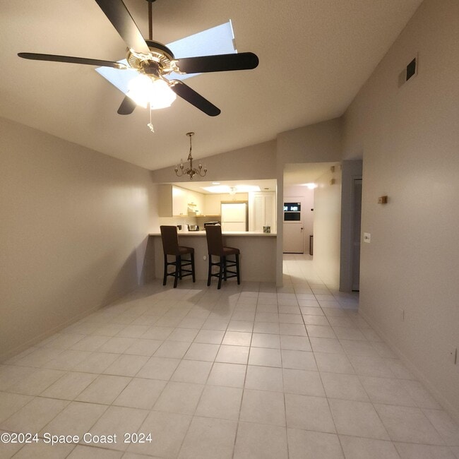 Building Photo - 3147 Dunhill Dr