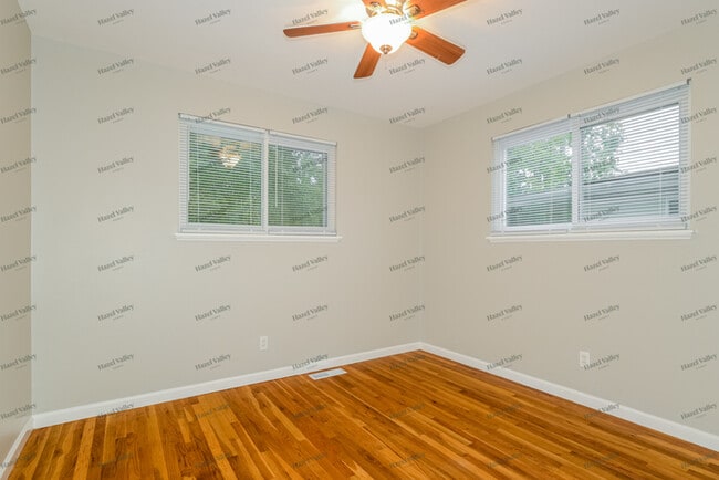 Building Photo - 1145 Boone St