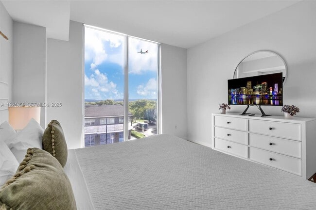 Building Photo - 3900 Biscayne Blvd