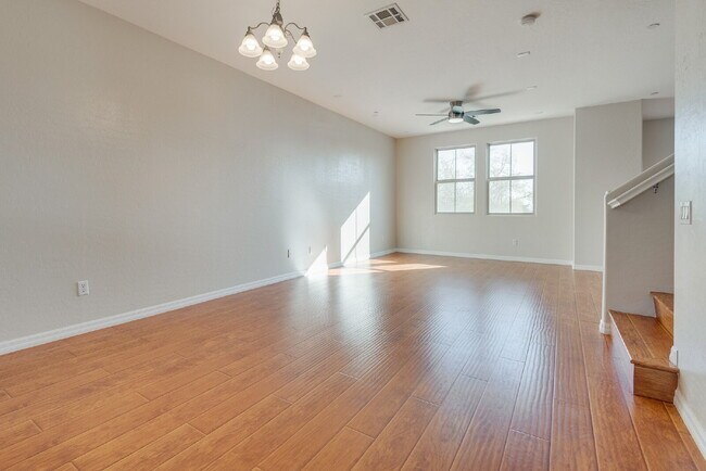 Building Photo - 4650 Ranch House Rd