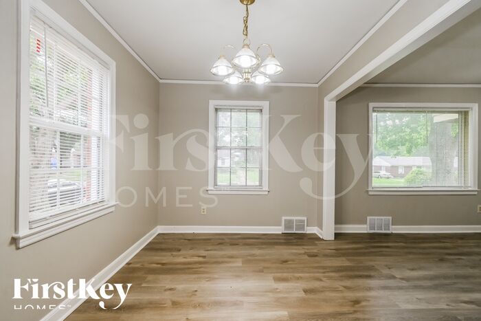 Building Photo - 1493 Fox St