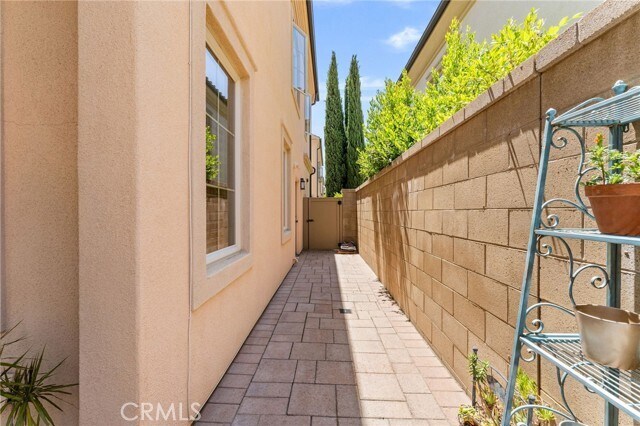 Building Photo - 74 Cactus Flower