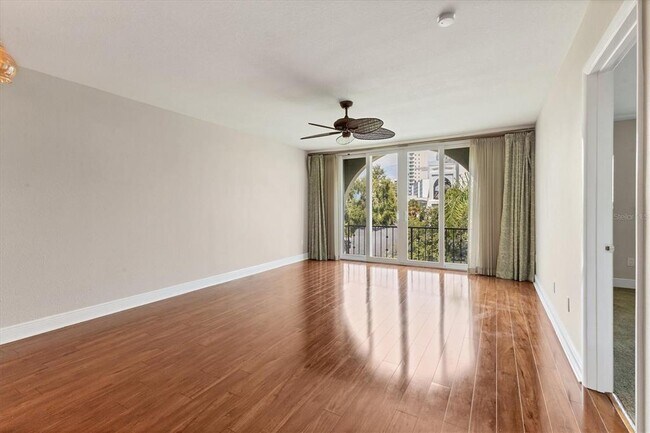 Building Photo - 301 S Gulfstream Ave