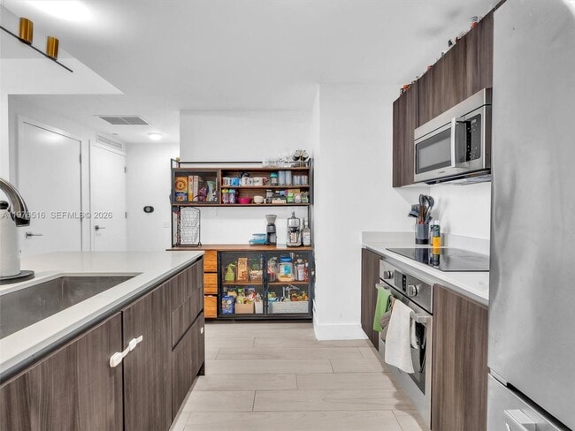 Building Photo - 488 NE 18th St