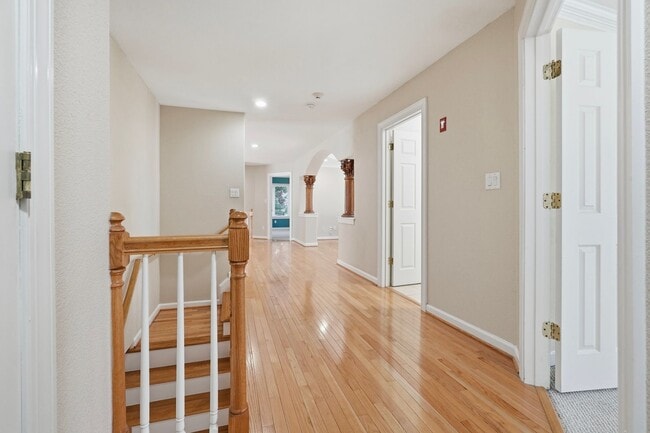 Building Photo - Ready NOW in The Reserve at Great Neck, Top-Rated Schools, Pet Friendly