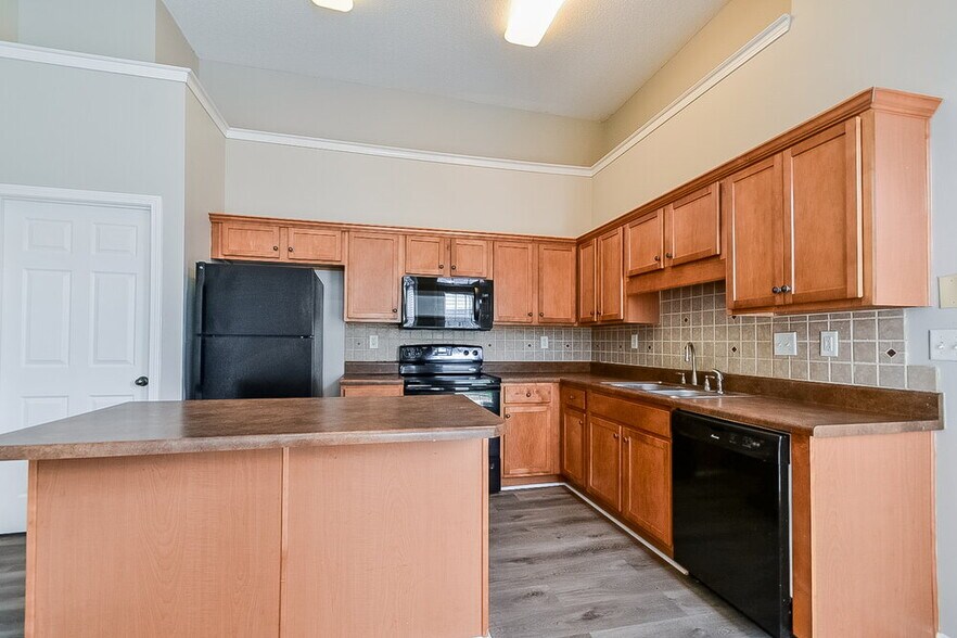Building Photo - 9157 Acadia Pl