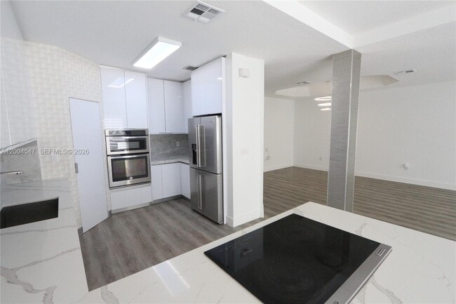 Building Photo - 7392 NW 112th Ct