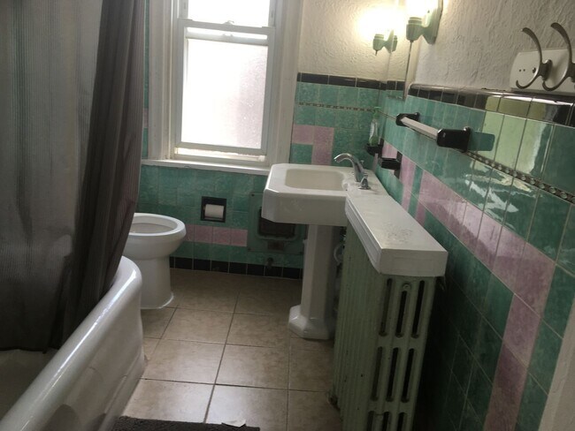 Building Photo - 5626 Wilkins Ave