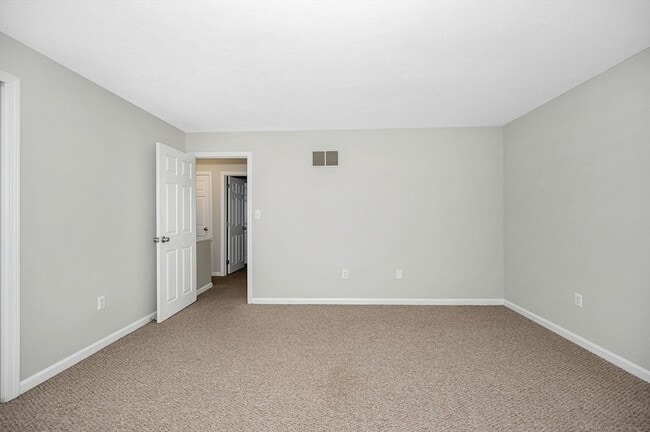 Building Photo - 1431 Pawtucket Blvd