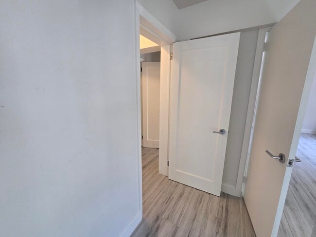 Building Photo - 1605 E Broward Blvd