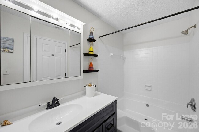 Building Photo - 8157 Cedar Glen Dr