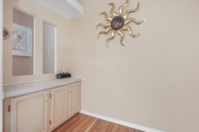 Building Photo - 60781 Painted Hills Rd