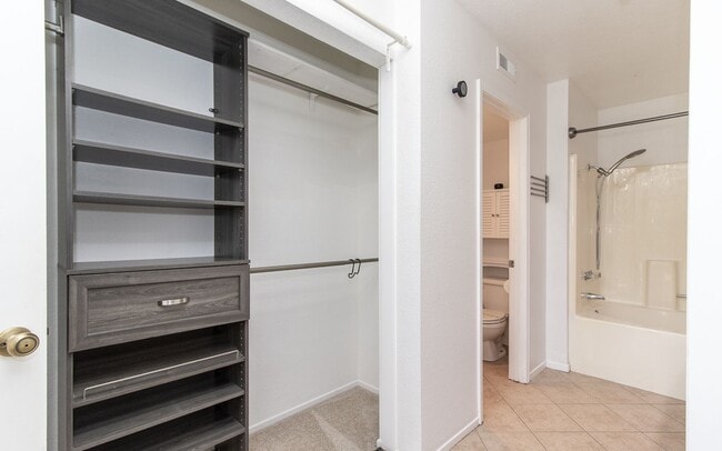 Building Photo - Updated Rancho Del Oro 3 bedroom 2 bath home