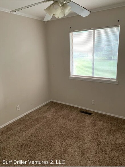 Building Photo - 4809 S Nassau Ave