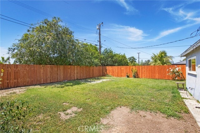 Building Photo - 634 Willow Dr