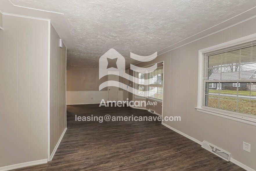 Building Photo - 808 Irving Park Blvd