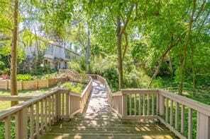 Building Photo - 2100 Tanglewilde St