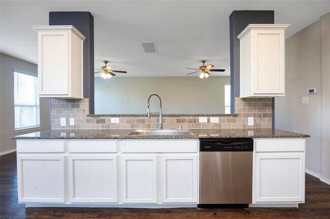 Building Photo - 3610 Carolina Canyon Ct