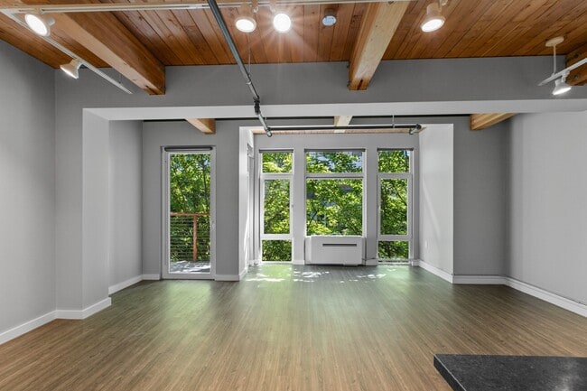 Building Photo - Modern Air Conditioned South Lake Union Loft