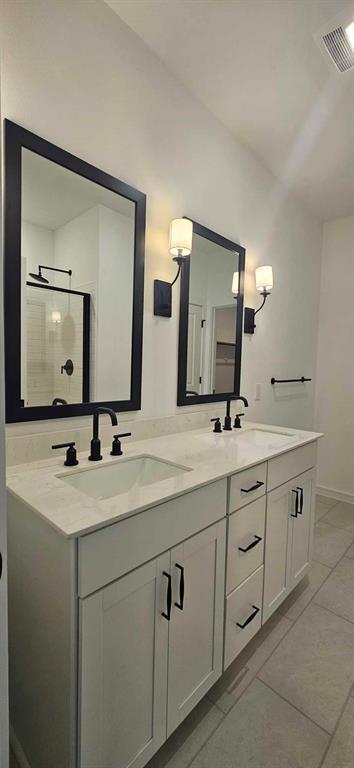 Building Photo - 8423 Bay Rdg Cir
