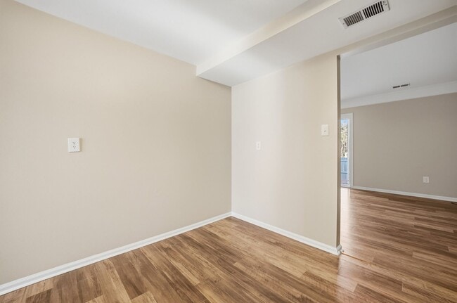 Building Photo - 2 Charles Parish Dr