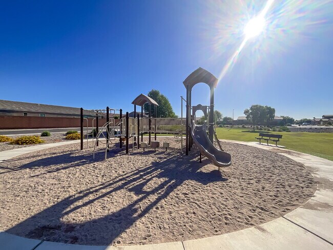 Building Photo - 36413 N Tahanta Trail