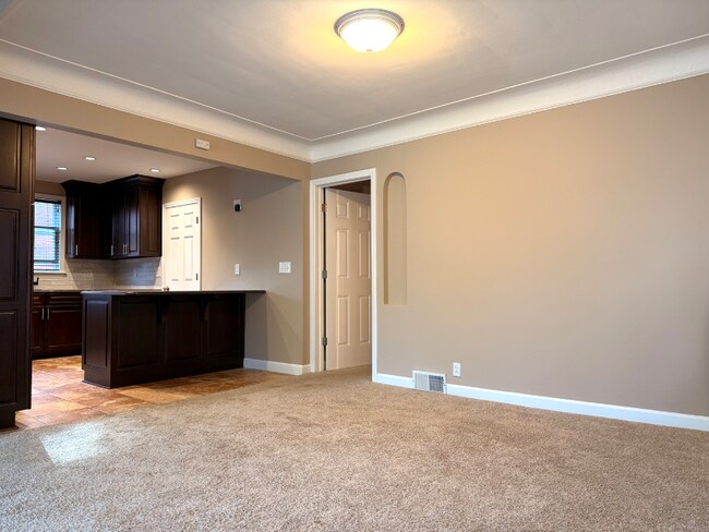Building Photo - 13537 Cedar Rd