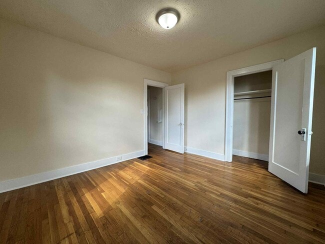 Building Photo - 1611 Nutwood St