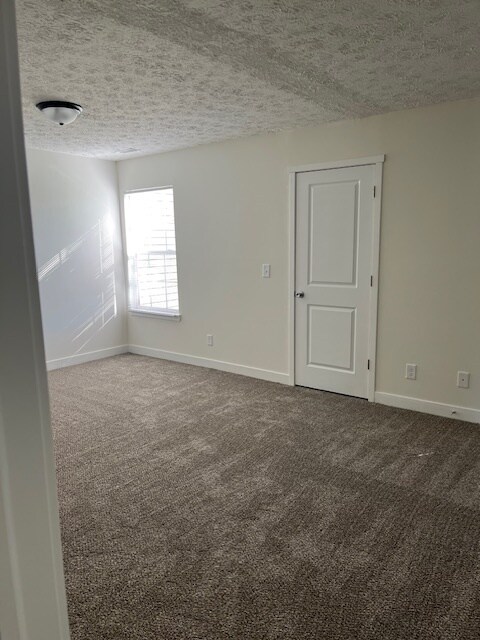 Building Photo - 3135 Brunswick Ct S