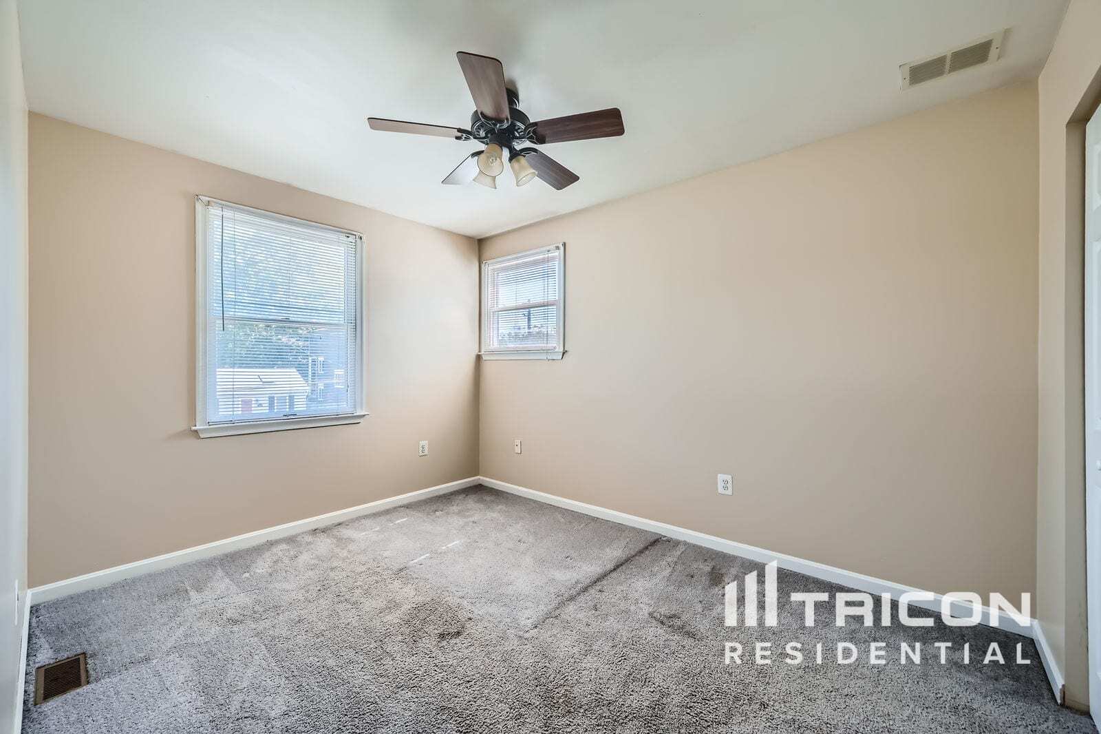 Building Photo - 1716 Elkridge Dr