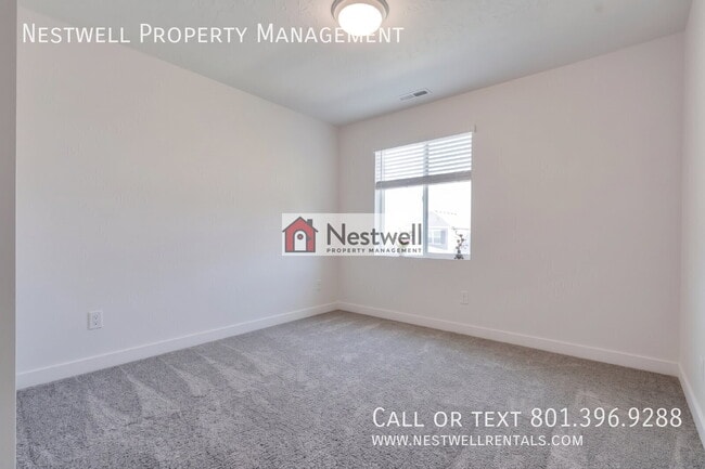 Building Photo - 1598 W Sparta Way