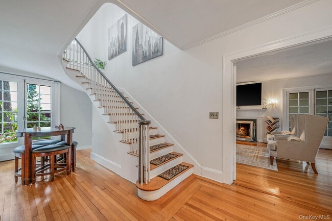 Building Photo - 5 Kohlsaat Ct