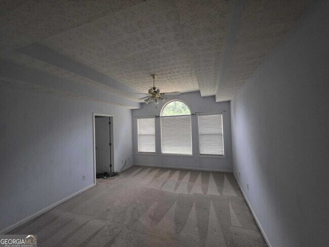 Building Photo - 323 Bald Eagle Way