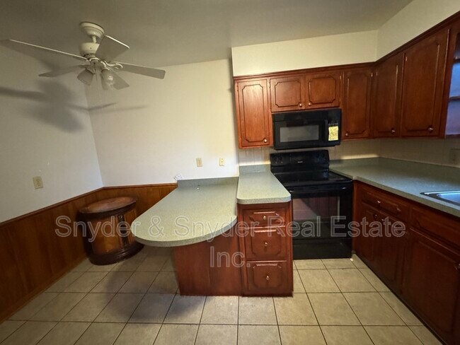 Building Photo - 1857-1859 Cromwell Drive