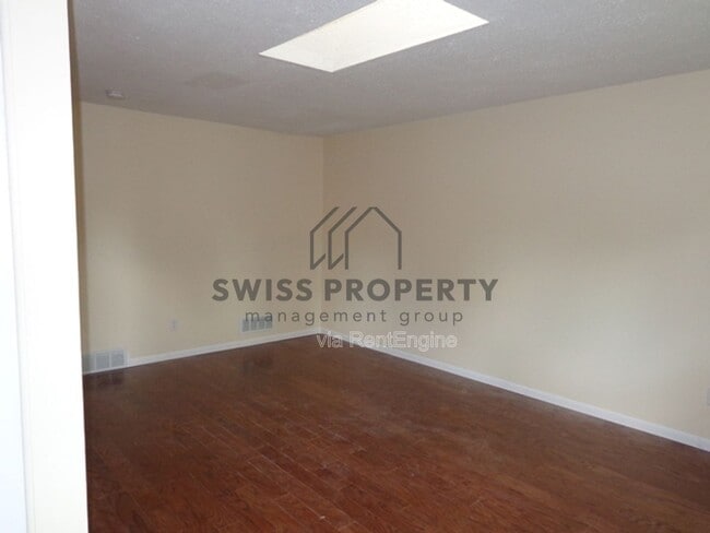 Building Photo - 2514 Lipton Rd