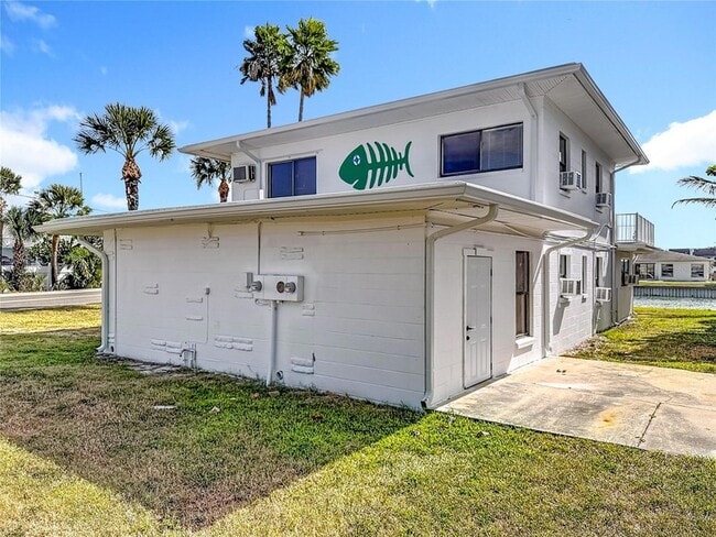 Building Photo - 497 Normandy Rd