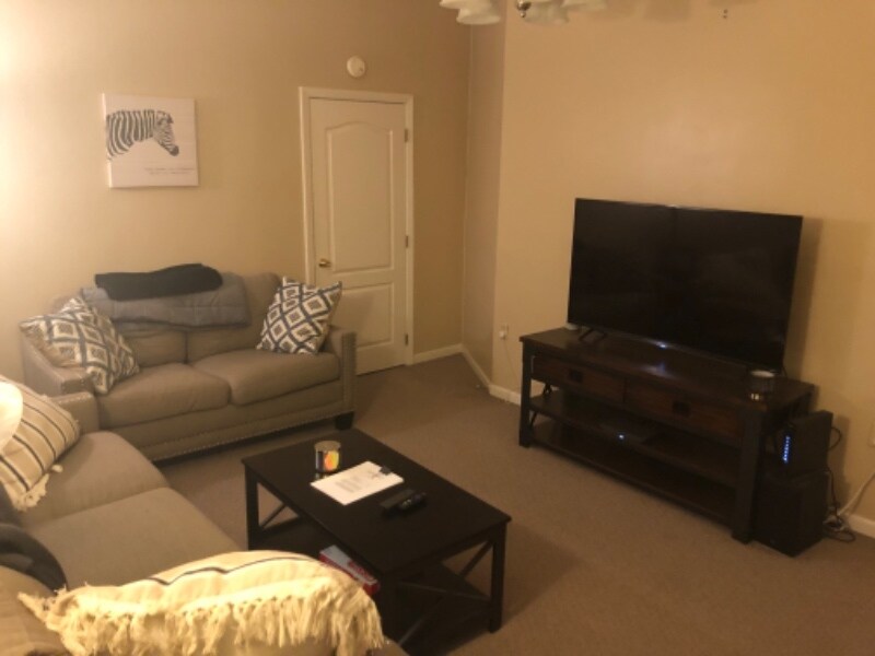 Building Photo - 154 Pearl St