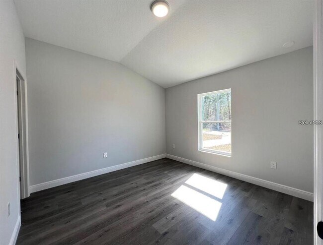 Building Photo - 6 Locust Loop Pl