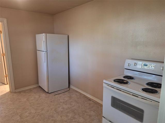 Building Photo - 2730 Carson St