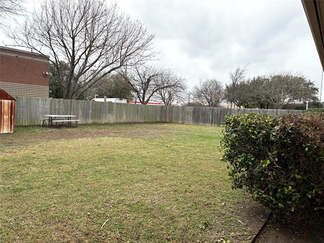 Building Photo - 509 W Main St